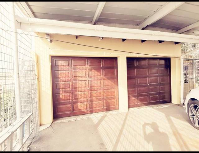 4 BEDROOM HOUSE FOR SALE IN RESERVOIR HILLS